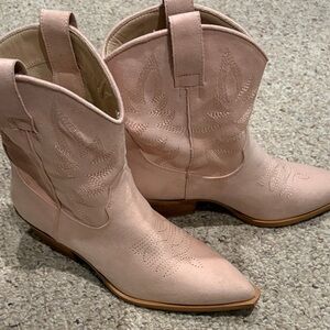 Women's Pink Western Boots